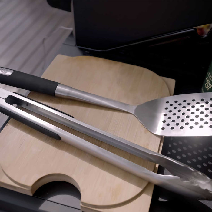 Tongs and Spatula