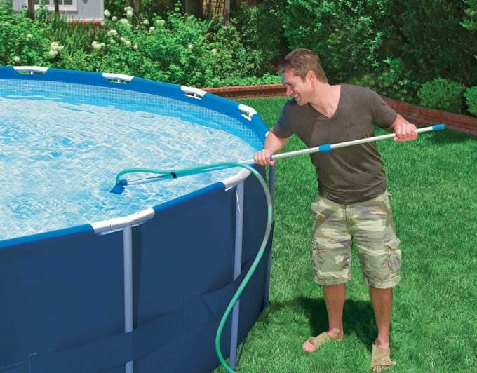 Intex Swimming Pool Pole Kit w/ Skimmer & Hydrotools Floating Chlorine Dispenser