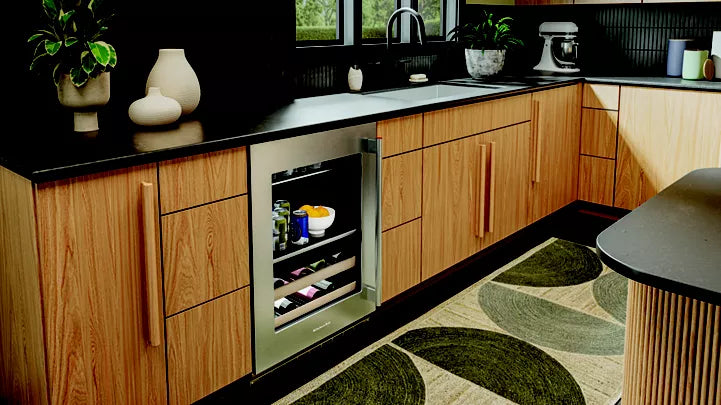 24" Beverage Center, PR Glass Door