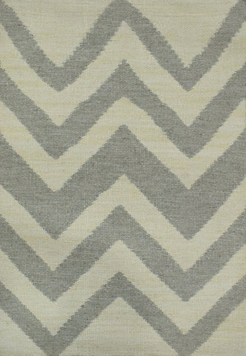 Outdoor Safe Chevron Pattern Silver and Beige Dhurrie Rug