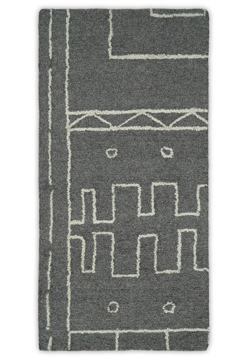 2x4 Gray and White Tribal Hand Tufted Textured Loop Area Rug