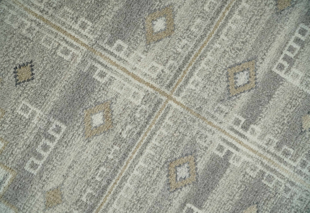 Natural Wool Hand Knotted Ivory and Gray Traditional Multi size wool Area Rug, Kids, Living Room and Bedroom Rug