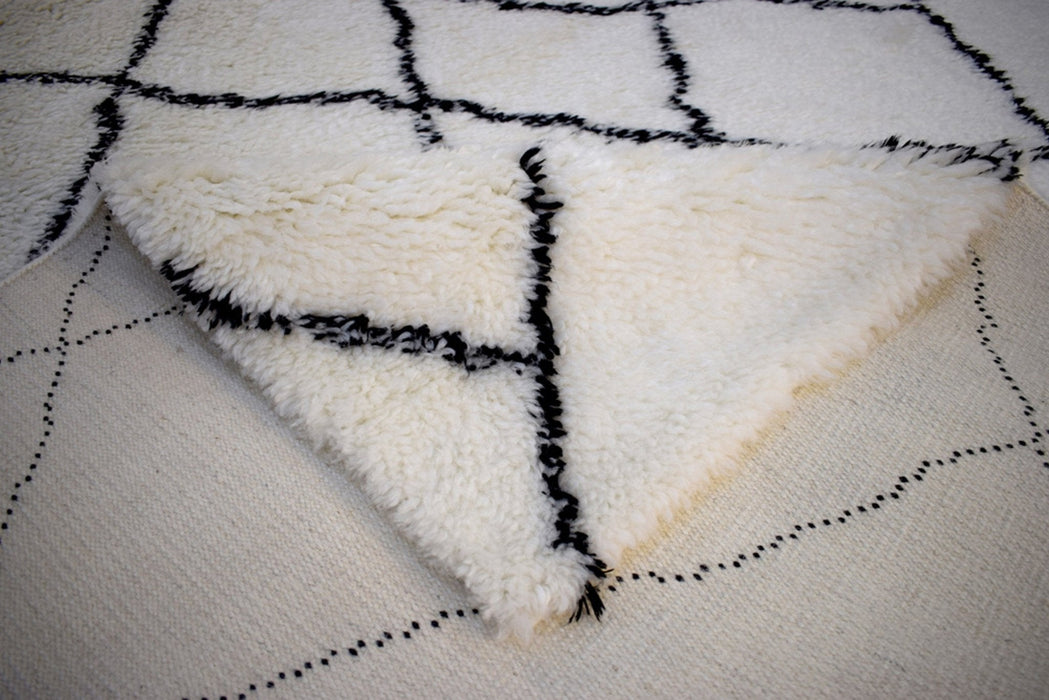 Contemporary Hand Woven Plus Moroccan Fine Wool Area Rug
