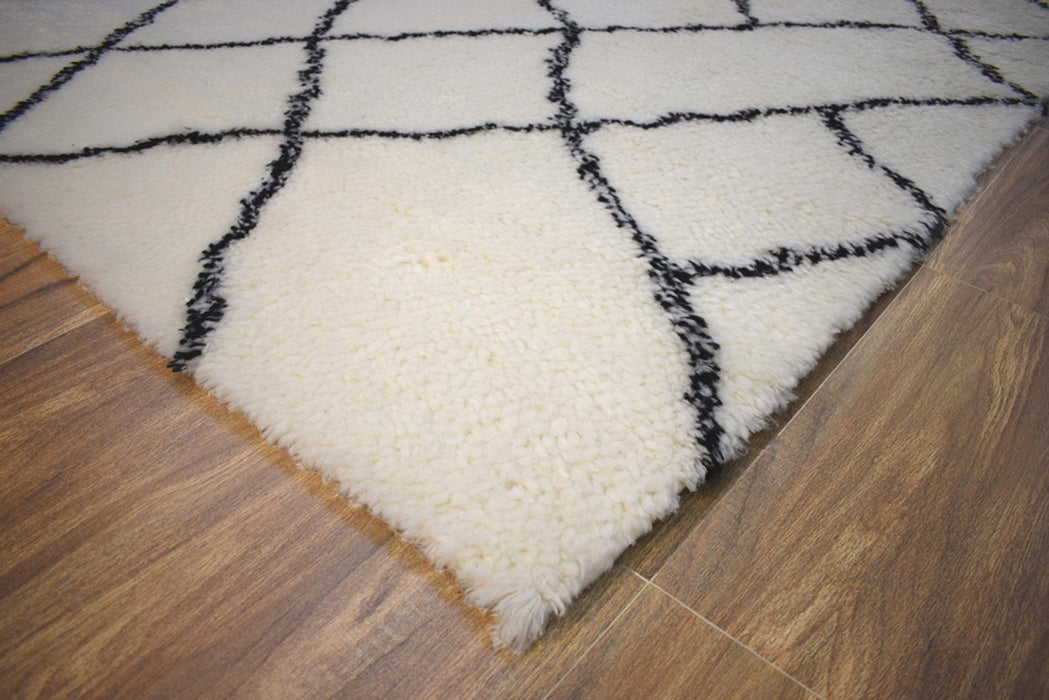 Contemporary Hand Woven Plus Moroccan Fine Wool Area Rug