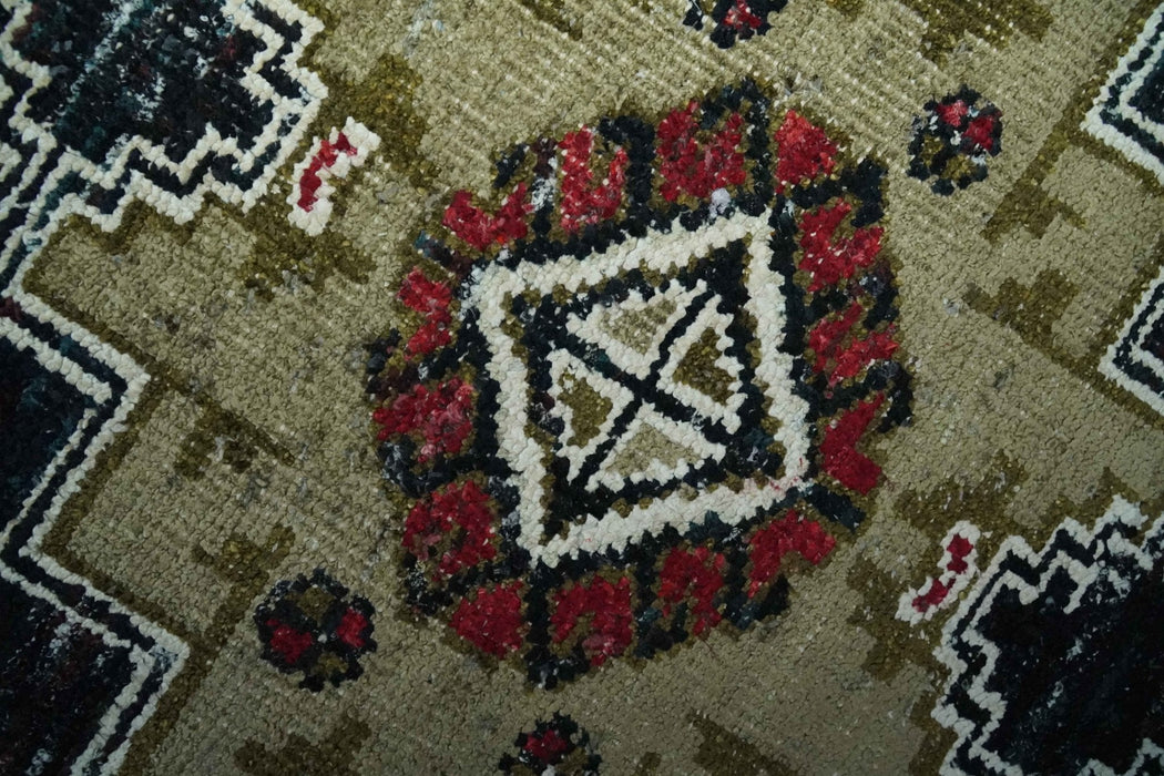 5x8 Black and Silver Traditional Heriz Hand Knotted wool area Rug