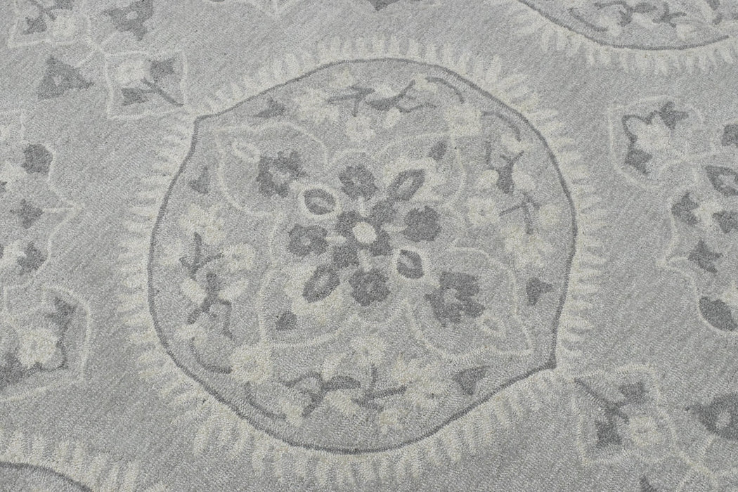 Traditional Silver and Gray Hand Tufted 5x8 Wool Area Rug