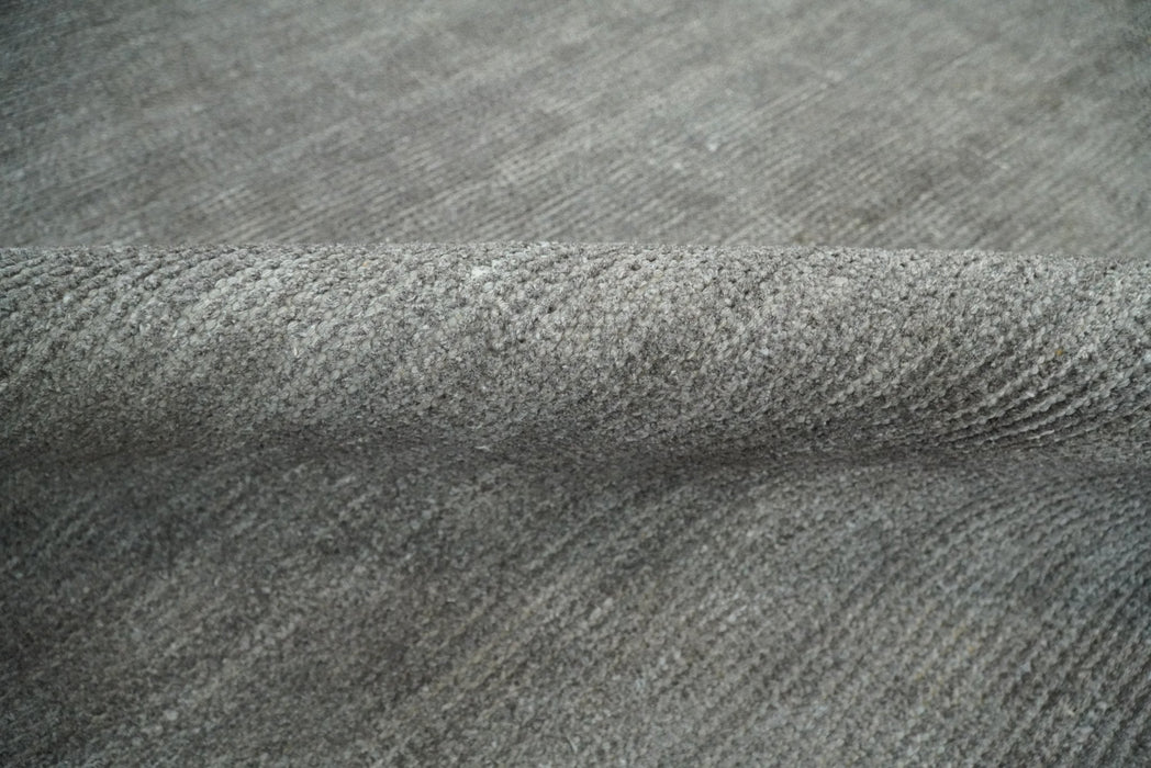 Modern Solid Gray Hand Woven 5x8 Wool and Viscose Rug