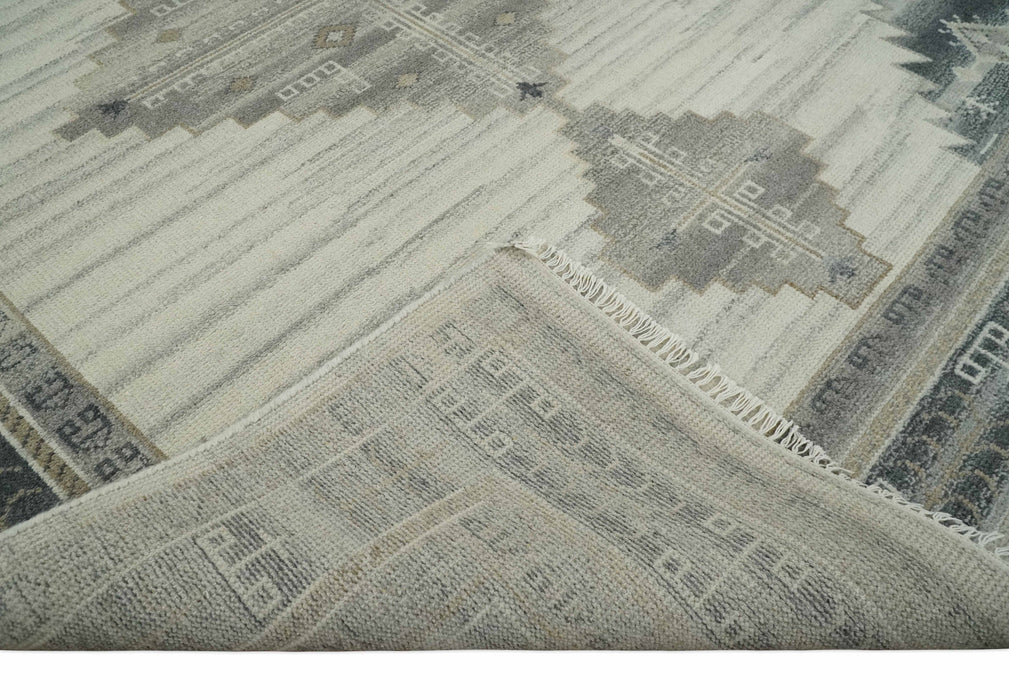 Natural Wool Hand Knotted Ivory and Gray Traditional Multi size wool Area Rug, Kids, Living Room and Bedroom Rug
