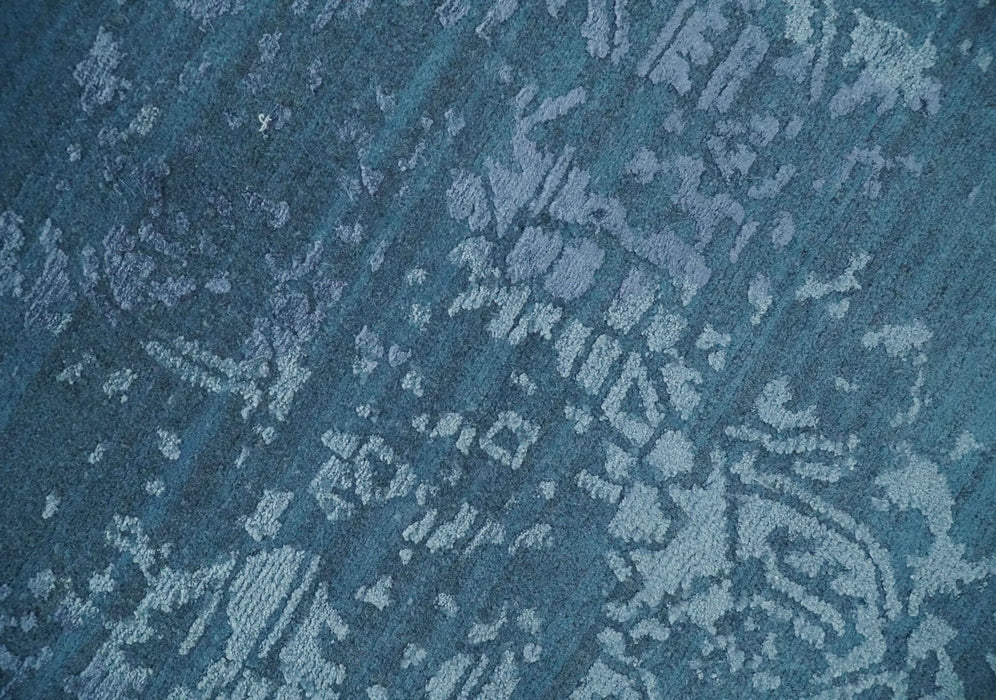 8x10 Blue Gray, Violet and Silver Traditional Handmade Wool and Art Silk Area Rug