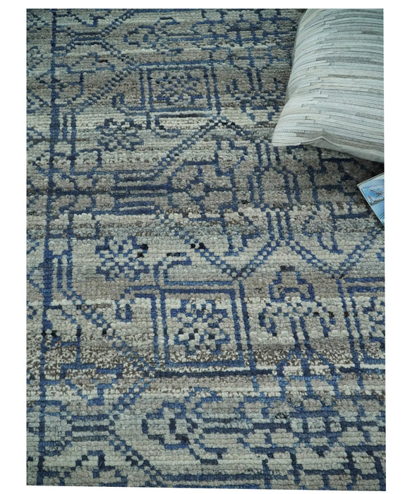 8x10 Silver, Gray and Blue Traditional Persian Minimal Area Rug | TRD43580810