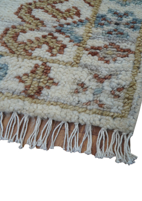 Traditional Design Ivory Hand knotted 2x3 Wool Area Rug