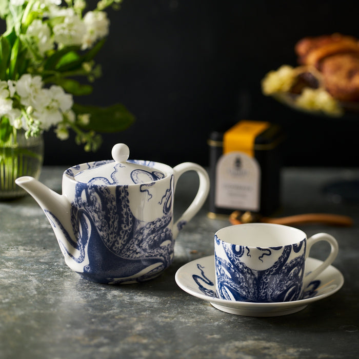 Lucy Cups & Saucers, Set of 2