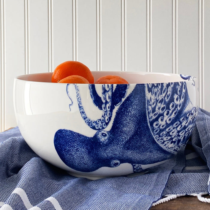 Lucy Large Round Serving Bowl