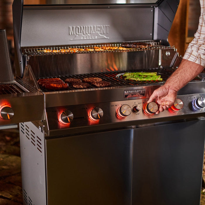 Denali 605Pro | Stainless Smart Tech Propane Gas Grill