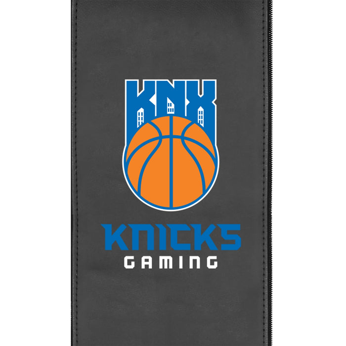 Swivel Bar Stool 2000 with Knicks Gaming Global Logo