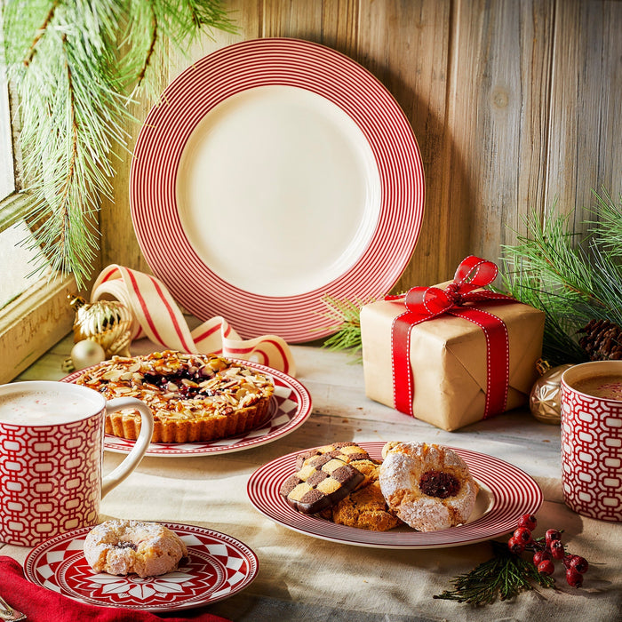 Newport Stripe Rimmed Salad Plate