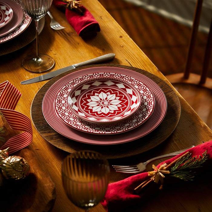 Newport Stripe Rimmed Dinner Plate