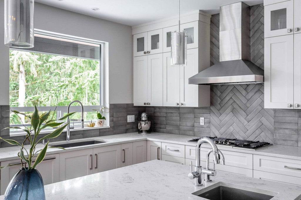 36 Inch 750 CFM Wall Mount Range Hood - VICTORY Twister