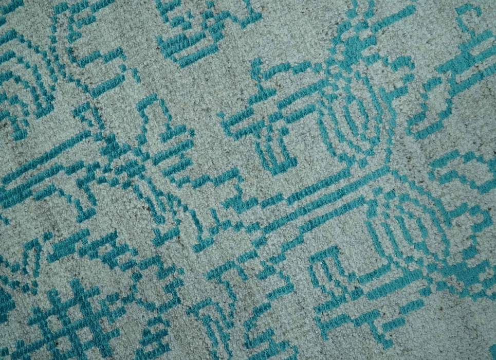 Antique design 6.5x10 Silver and Blue Traditional Hand Knotted wool Area Rug