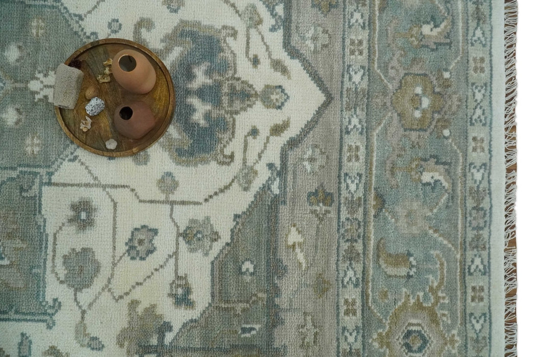 Antique look Gray, Ivory and Silver Hand knotted Traditional Heriz Medallion 8x10 wool Area Rug