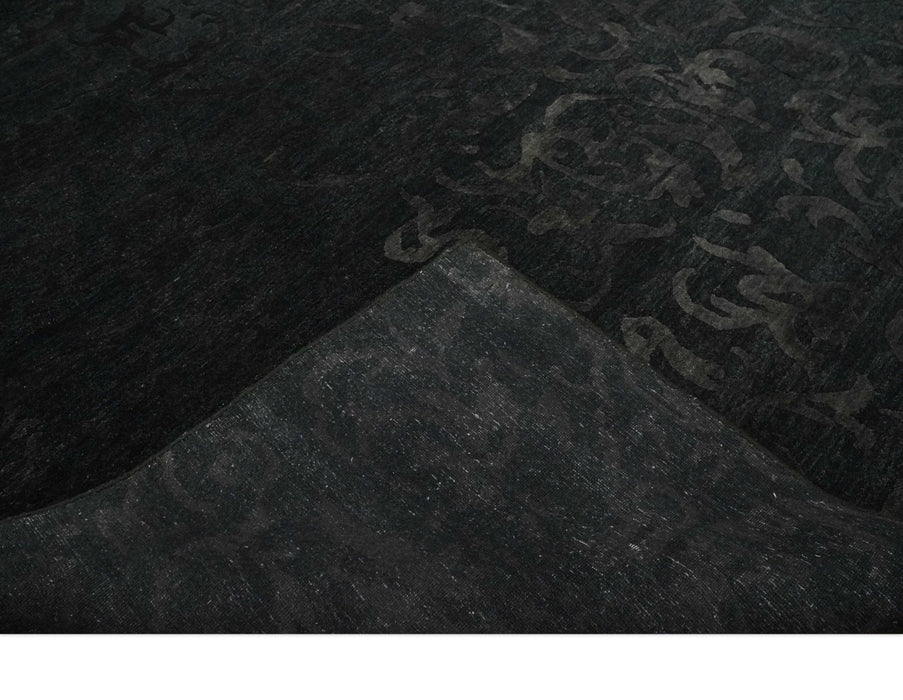 Antique Style Charcoal, Gray and Silver 8x10 Hand knotted wool Area Rug