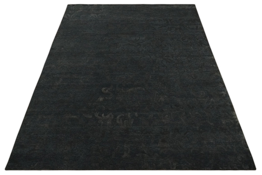 Antique Style Charcoal, Gray and Silver 8x10 Hand knotted wool Area Rug