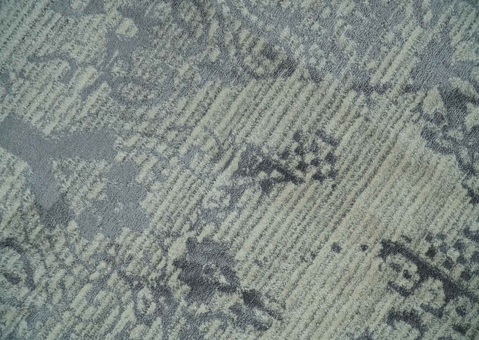 Antique Style transitional 8x11 Beige and Charcoal hand knotted Wool and art silk Area Rug
