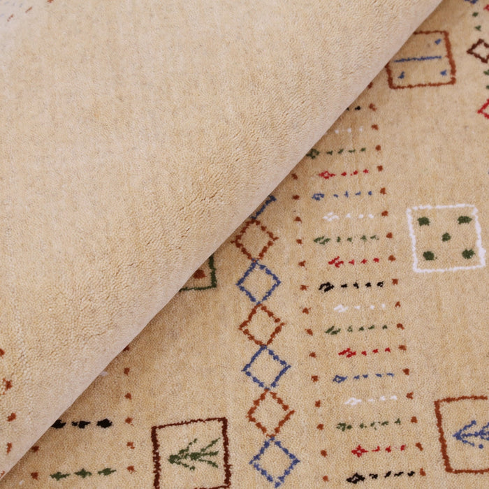 Beige Center Pattern Hand Loomed Wool Area Rug