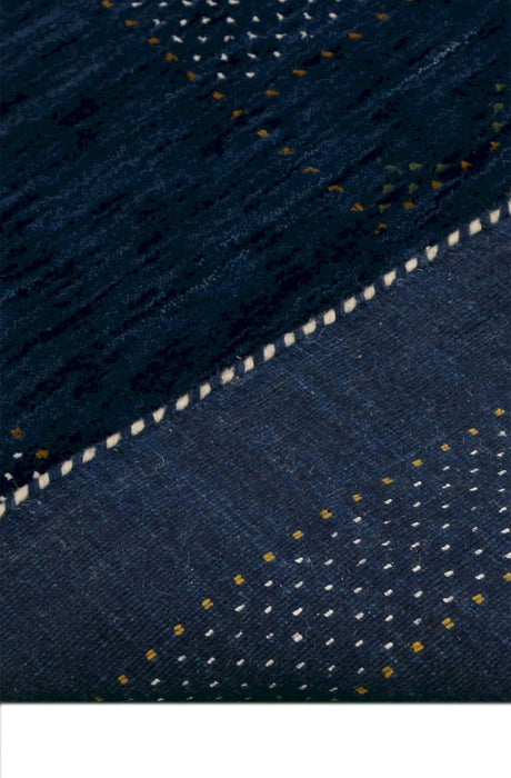 Blue And White Center Pattern Design Hand Loomed Wool Area Rug