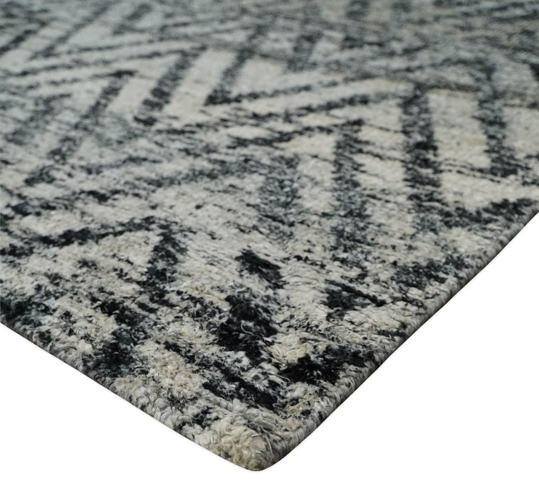 Chevron Silver and Black Shaded Scandinavian 5x8 Bamboo Silk Flatwoven Area Rug | HL36