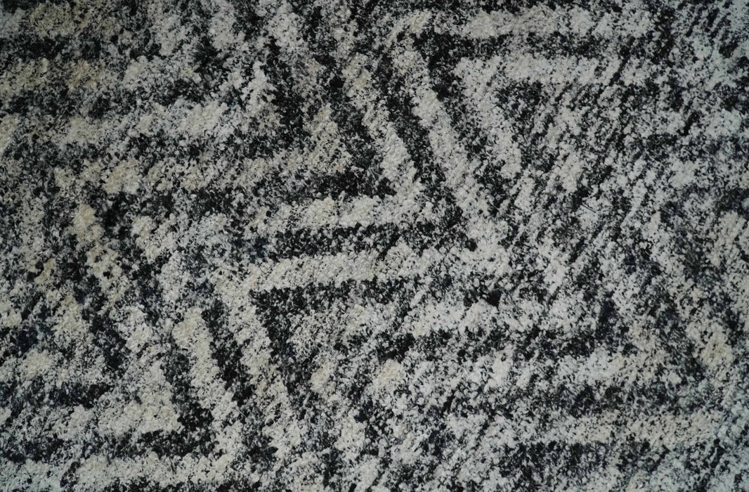 Chevron Silver and Black Shaded Scandinavian 5x8 Bamboo Silk Flatwoven Area Rug | HL36