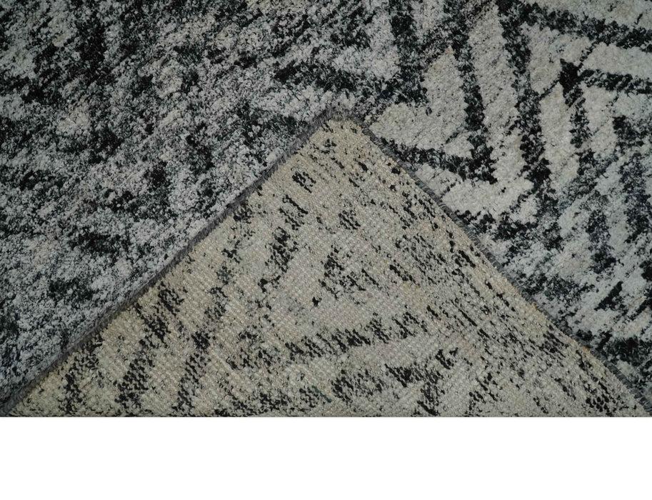 Chevron Silver and Black Shaded Scandinavian 5x8 Bamboo Silk Flatwoven Area Rug | HL36