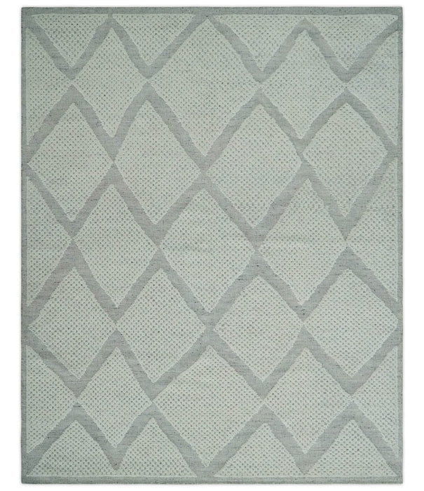 Contemporary 8x10 Ivory and Silver Traditional Geometrical Pattern Hand Knotted Wool Area Rug