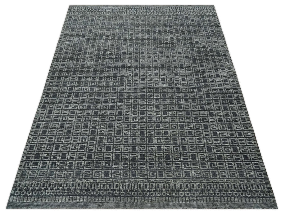 Contemporary Hand carved 8x10 Silver and Charcoal Traditional Geometrical Pattern Hand Knotted Wool Area Rug