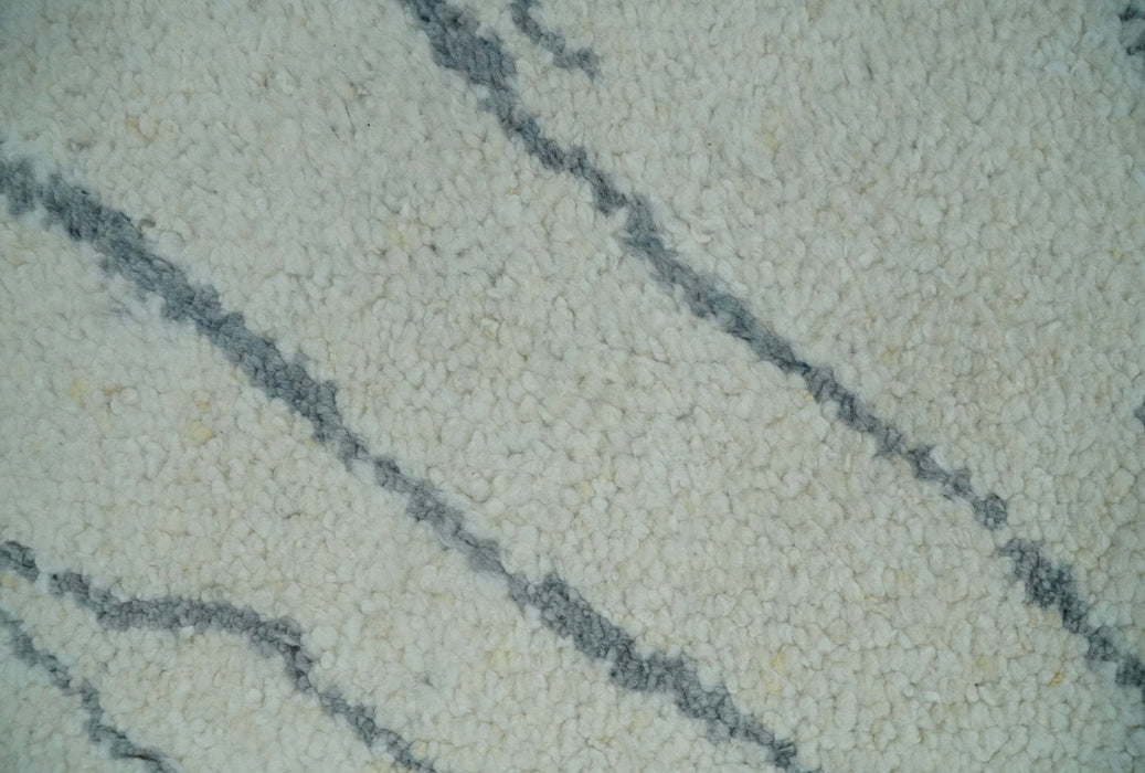 Contemporary Ivory and Gray 8.5x10.2 Stripes Pattern Hand knotted wool area rug
