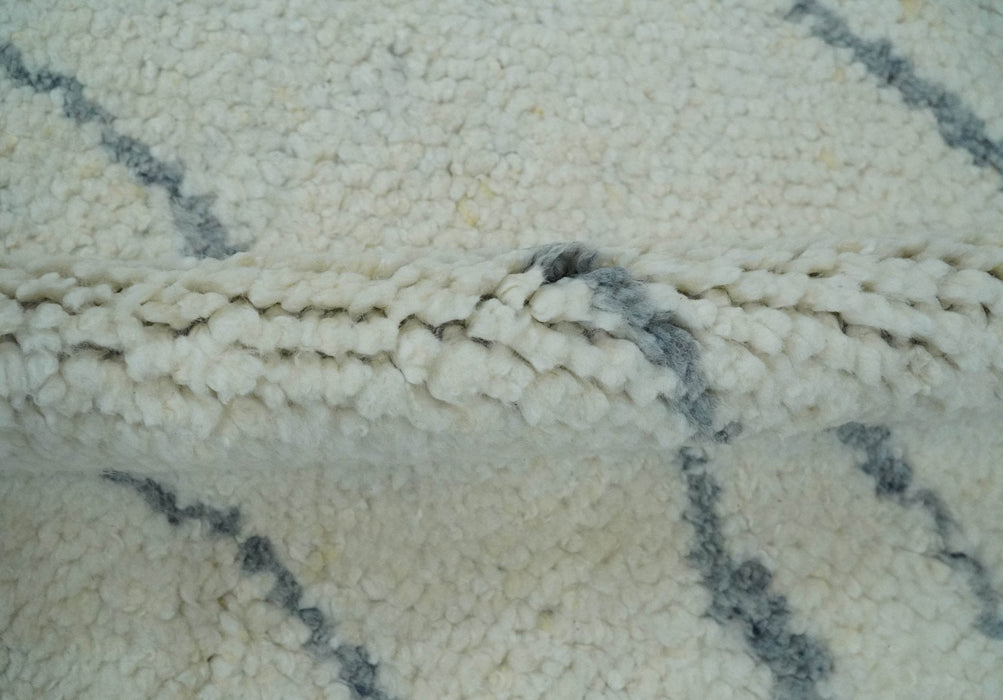 Contemporary Ivory and Gray 8.5x10.2 Stripes Pattern Hand knotted wool area rug