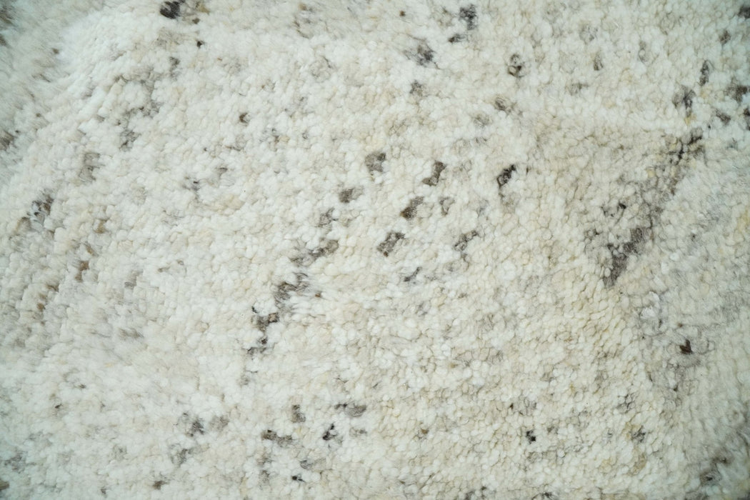 Contemporary Woolen Ivory and Brown 8.4x10.5 hand knotted Geometrical Area rug