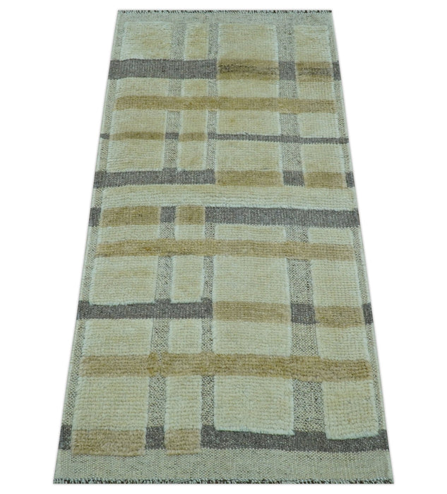 Custom Made Contemporary Design Beige And Gray Hand knotted wool Area Rug