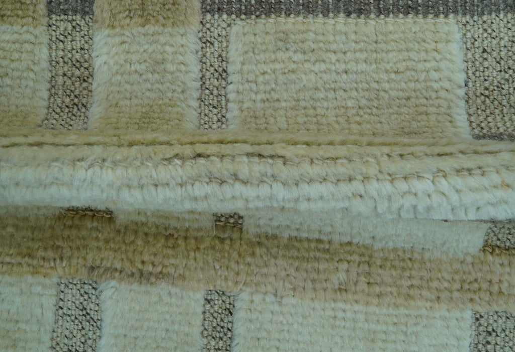 Custom Made Contemporary Design Beige And Gray Hand knotted wool Area Rug