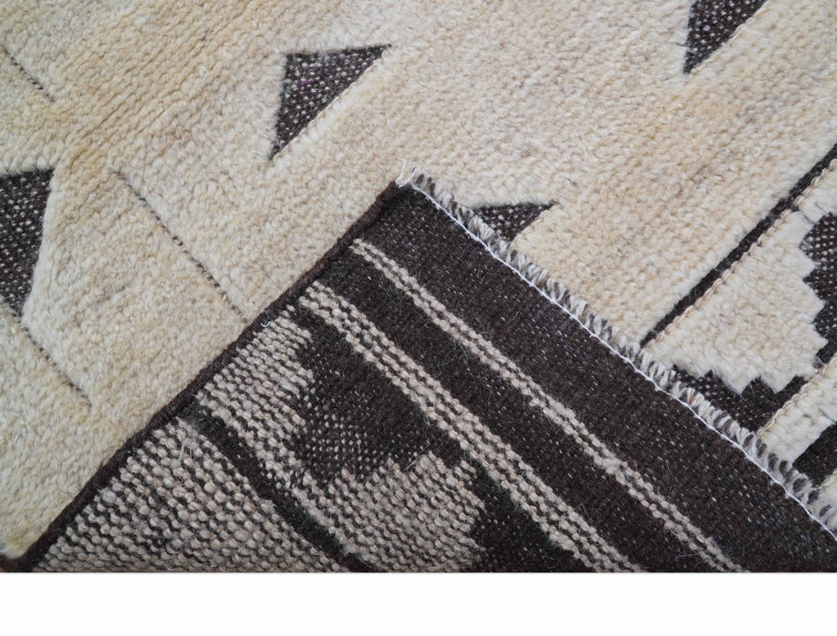 Custom Made Contemporary Design Black And Beige Hand knotted wool Area Rug