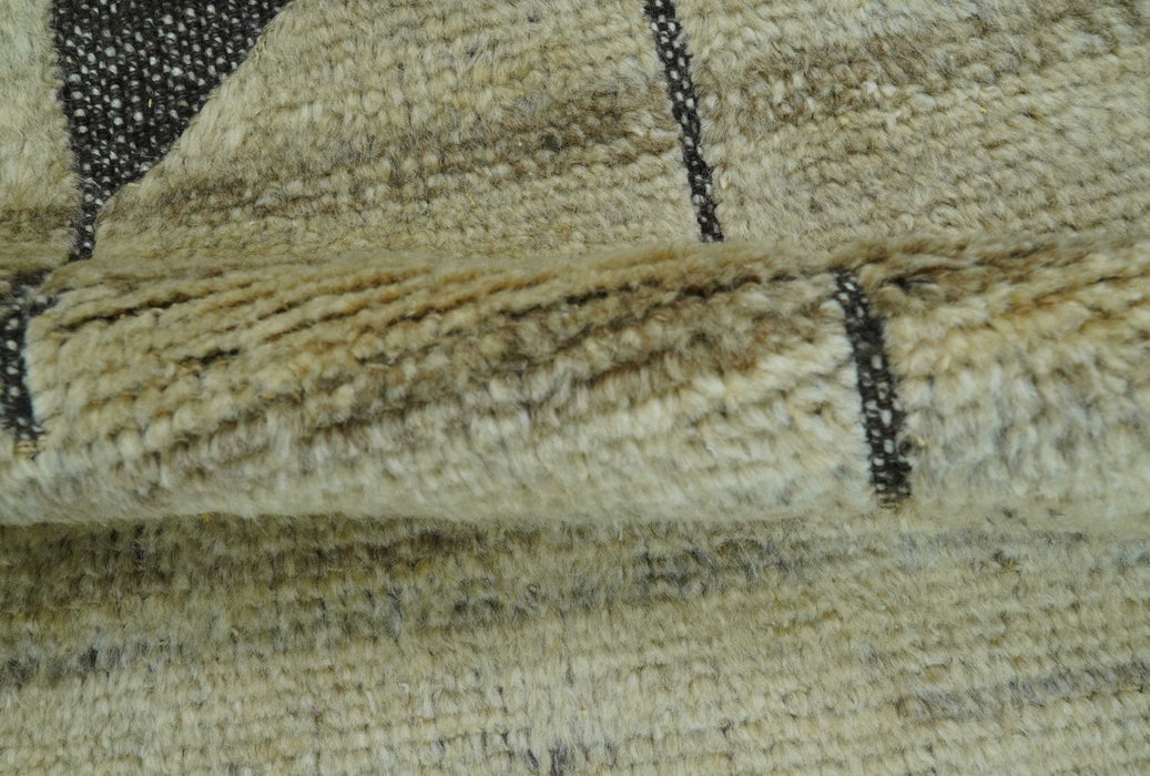 Custom Made Contemporary Design Black And Beige Hand knotted wool Area Rug