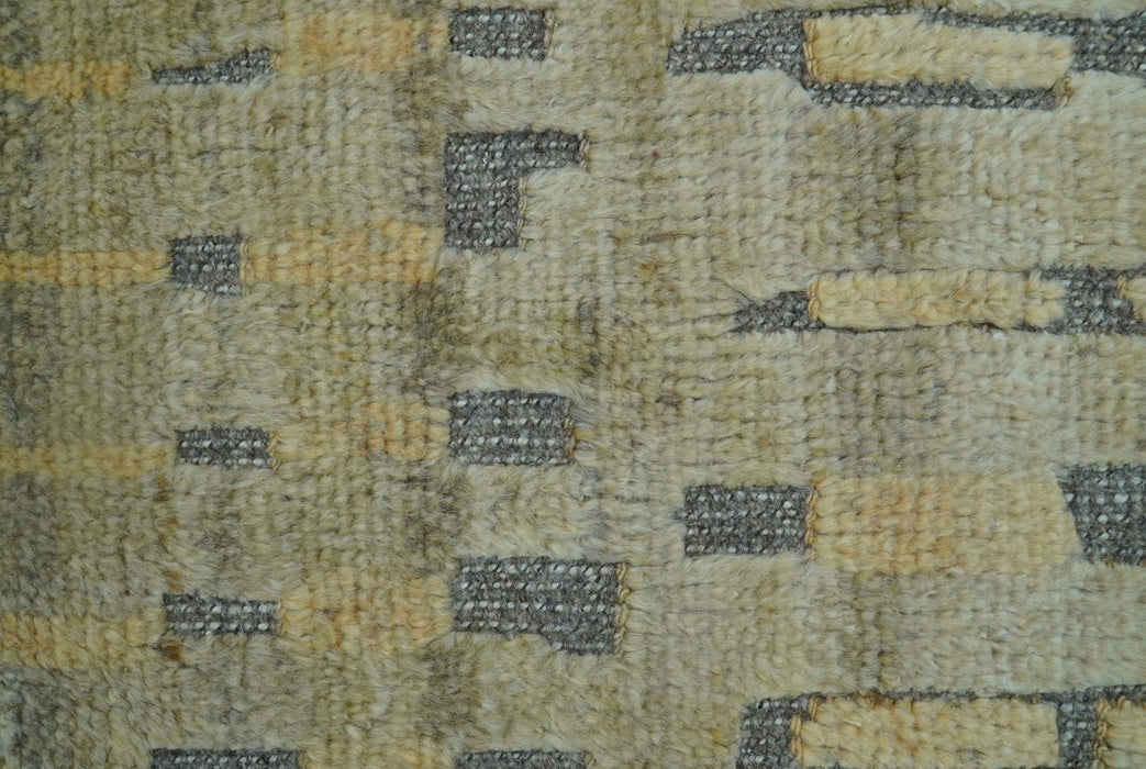 Custom Made Contemporary Design Gray And wheat Hand knotted wool Area Rug