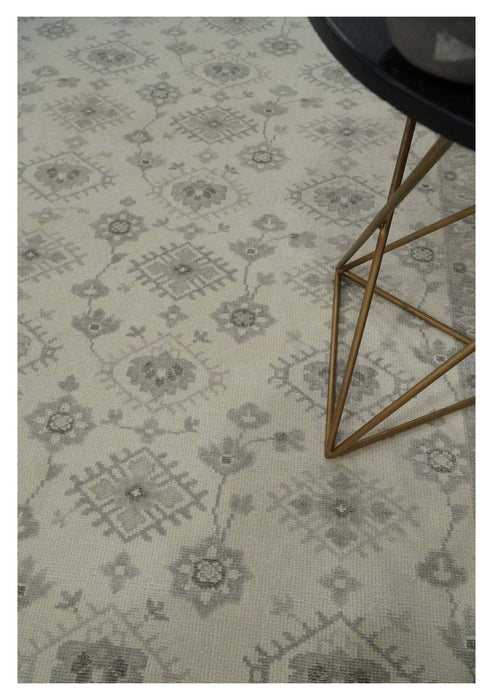 Earthy Contemporary 8x10 Traditional Ivory and Gray Antique Style Hand knotted Wool Area Rug