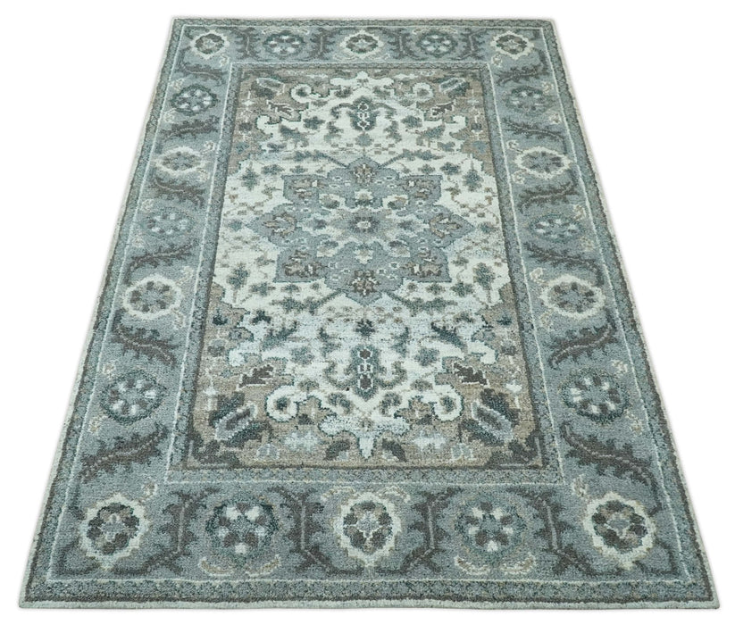 Gray and Ivory Traditional Heriz Hand Knotted 5x8 wool area rug