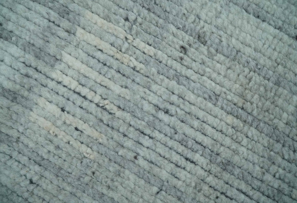 Gray, Silver and Ivory Traditional Hand Knotted 8x10 Wool Area Rug
