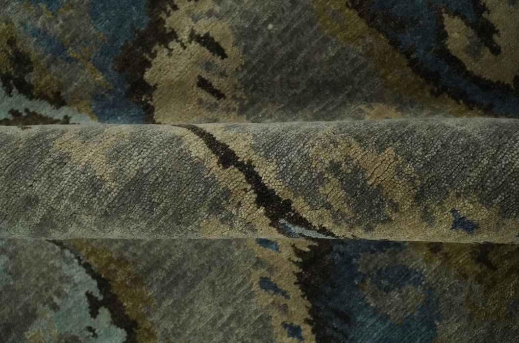 Gray, Teal, Beige and Silver Antique Ikat Design 8x10 wool Area Rug
