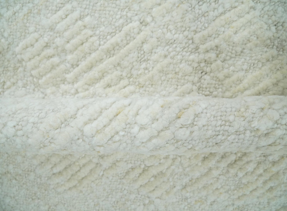 Hand carved Ivory Traditional Hand Knotted 8x10 high low Wool Area Rug