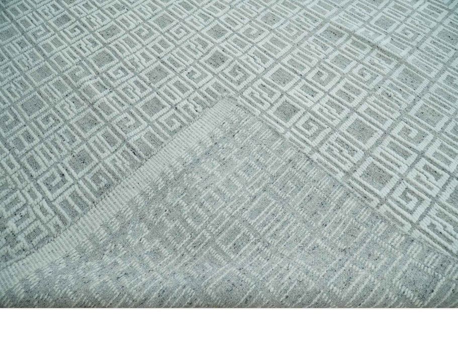 Hand carved Silver and Charcoal Traditional Geometrical Pattern Hand Knotted 8.2x10.6 Wool Area Rug