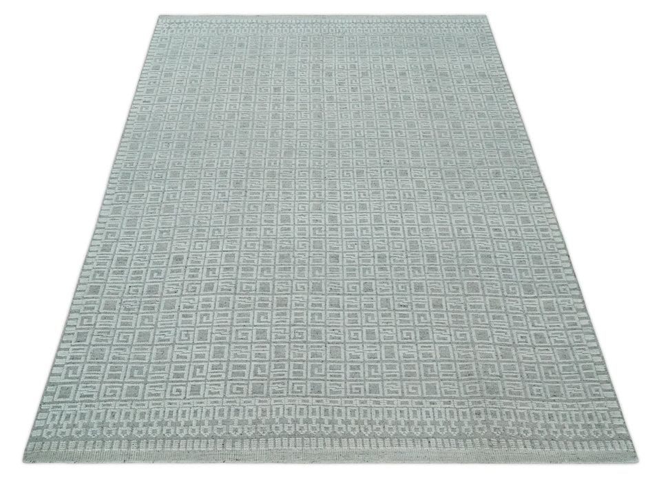 Hand carved Silver and Charcoal Traditional Geometrical Pattern Hand Knotted 8.2x10.6 Wool Area Rug
