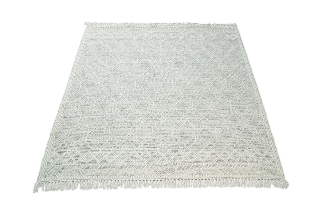 Hand Made Woolen Chunky and Soft White Wool Area Rug | CAL4